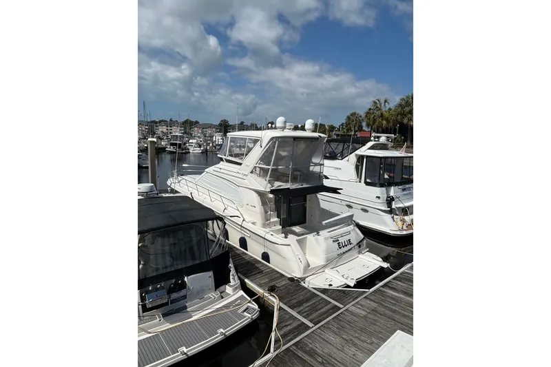 Slide: The Image of Sea Ray 480 Sedan Bridge 1999 - 6111869