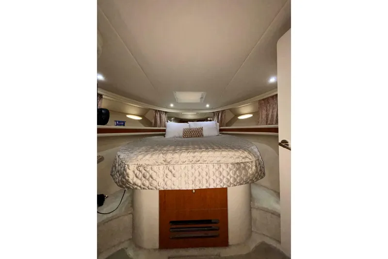 Slide: The Image of Sea Ray 480 Sedan Bridge 1999 - 6111917