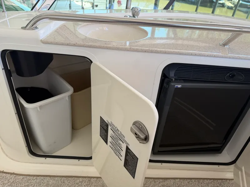 Slide: The Image of Sea Ray 52 SEDAN BRIDGE 2009 - 6112053