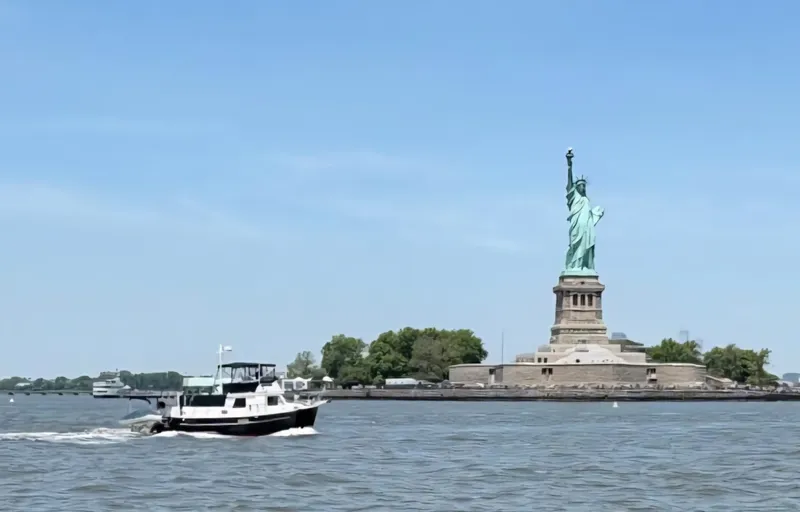 Slide: The Image of 36' Monk underway2 - 6112368