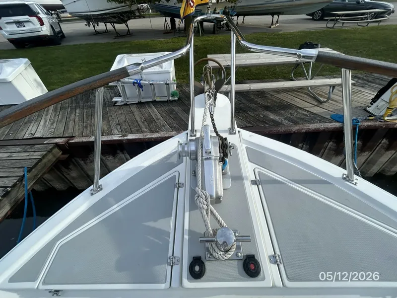 Slide: The Image of 36' Monk anchor windlass1 - 6112279