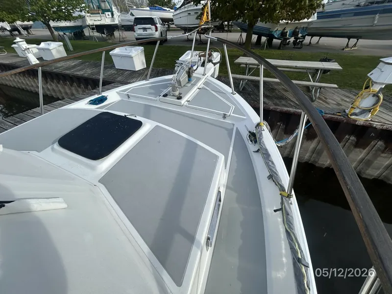 Slide: The Image of 36' Monk foredeck1 - 6112296