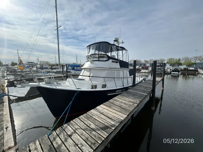 Slide: The Image of 36' Monk port forward profile - 6112327