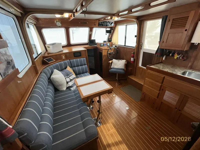 Slide: The Image of 36' Monk salon forward - 6112335