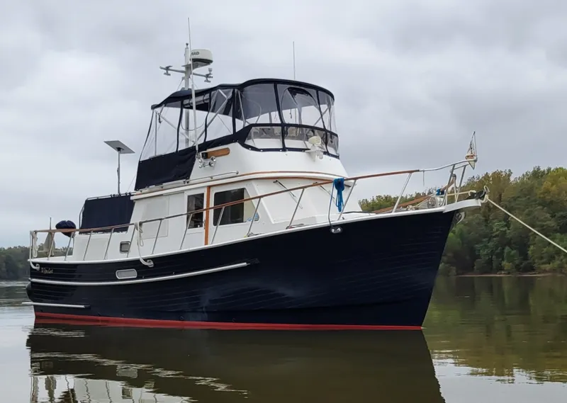 Slide: The Image of 36' Monk starboard forward profile1 - 6112344