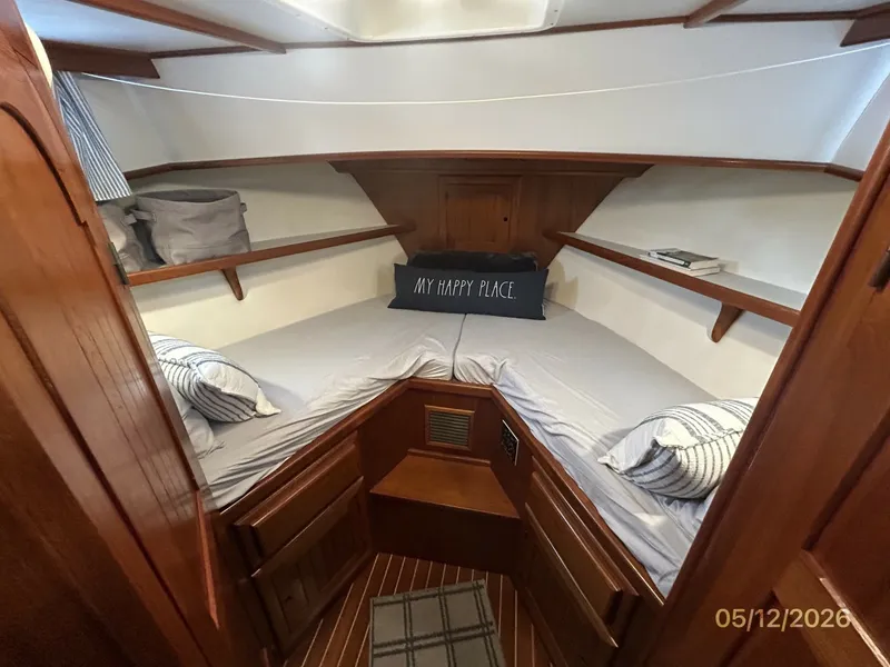 Slide: The Image of 36' Monk guest stateroom - 6112306