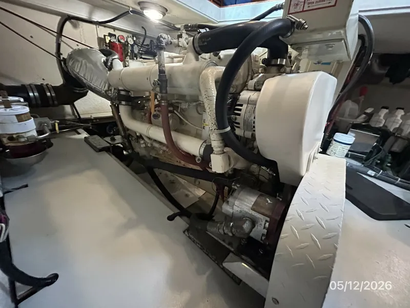 Slide: The Image of 36' Monk main engine2 - 6112318