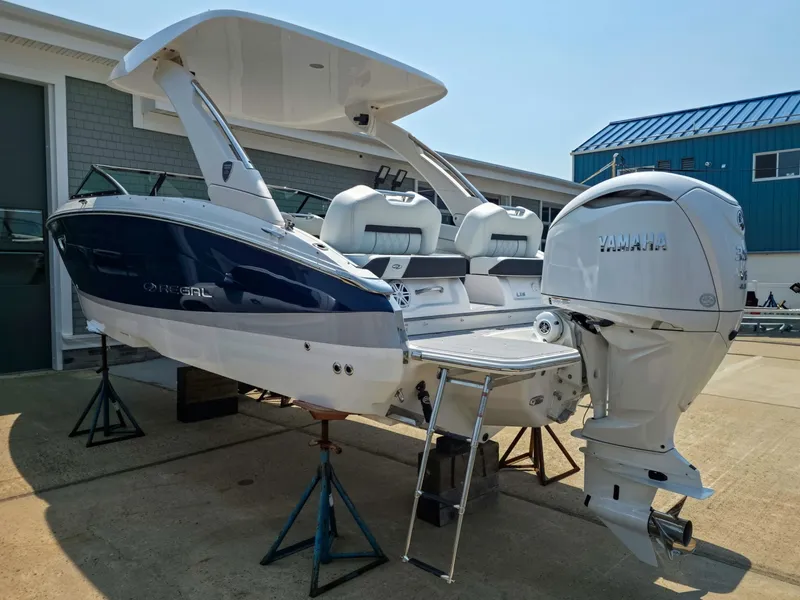 Slide: The Image of Regal LX6 2027 - 6563455