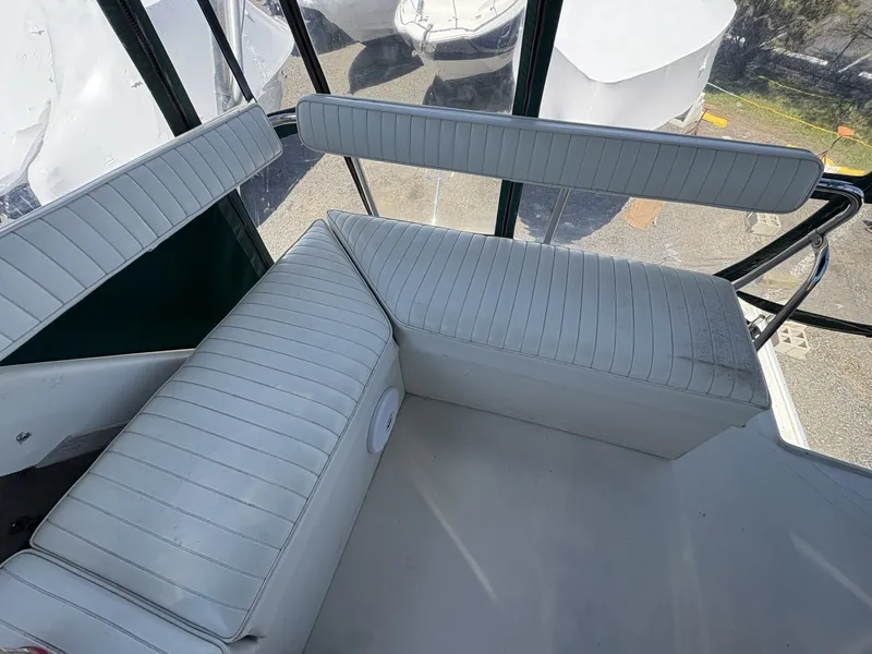 Slide: The Image of Silverton 34 Convertible 1984 - 6112494