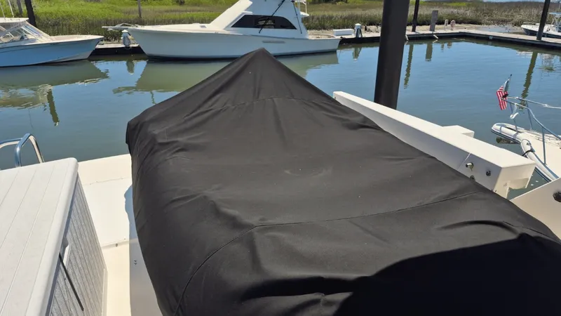 Slide: The Image of Dinghy and Davit - 6113008