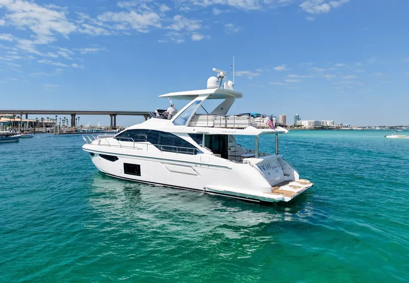 Slide: The Image of Azimut 60 FLY 2019 - 6113043