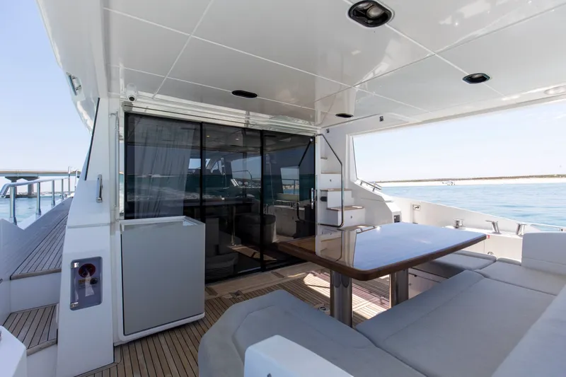 Slide: The Image of Azimut 60 FLY 2019 - 6113049