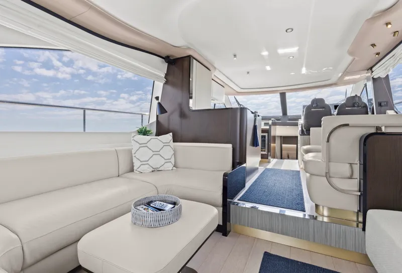 Slide: The Image of Azimut 60 FLY 2019 - 6113058