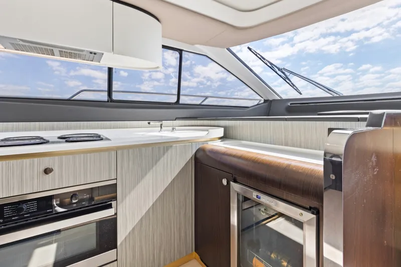 Slide: The Image of Azimut 60 FLY 2019 - 6113062