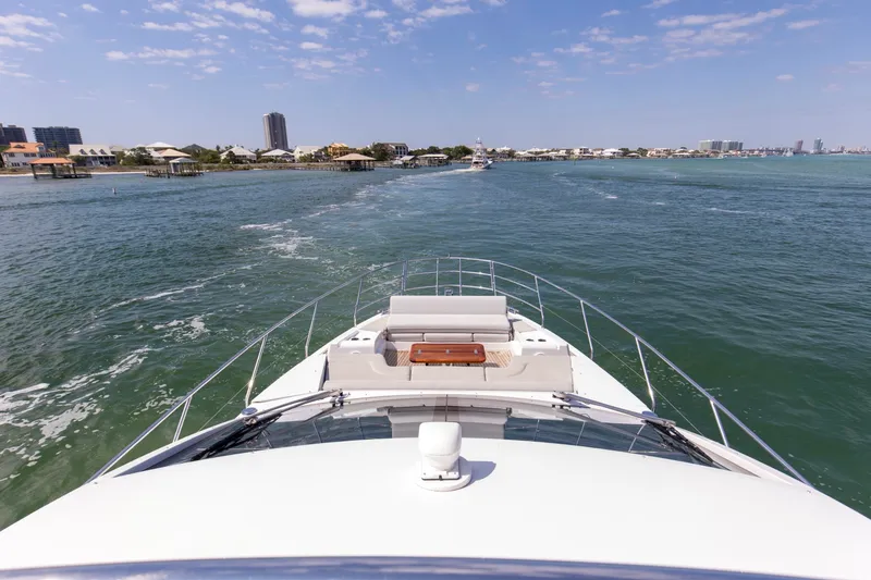Slide: The Image of Azimut 60 FLY 2019 - 6113074