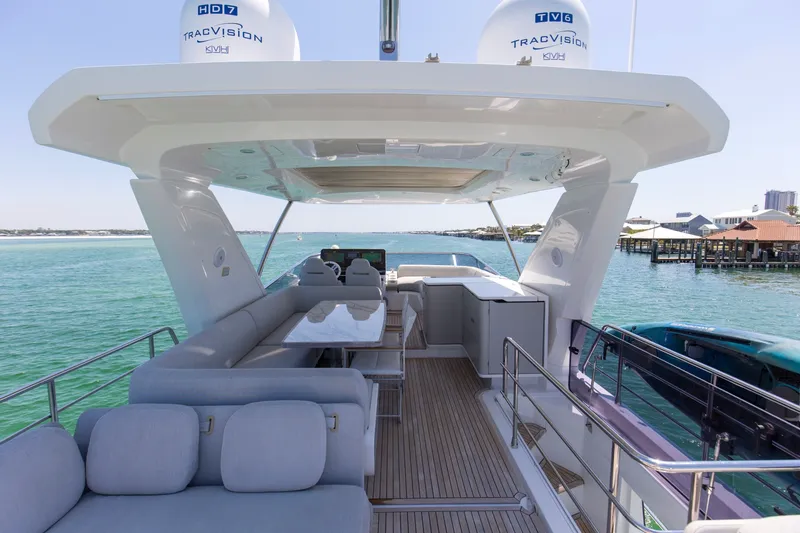Slide: The Image of Azimut 60 FLY 2019 - 6113100