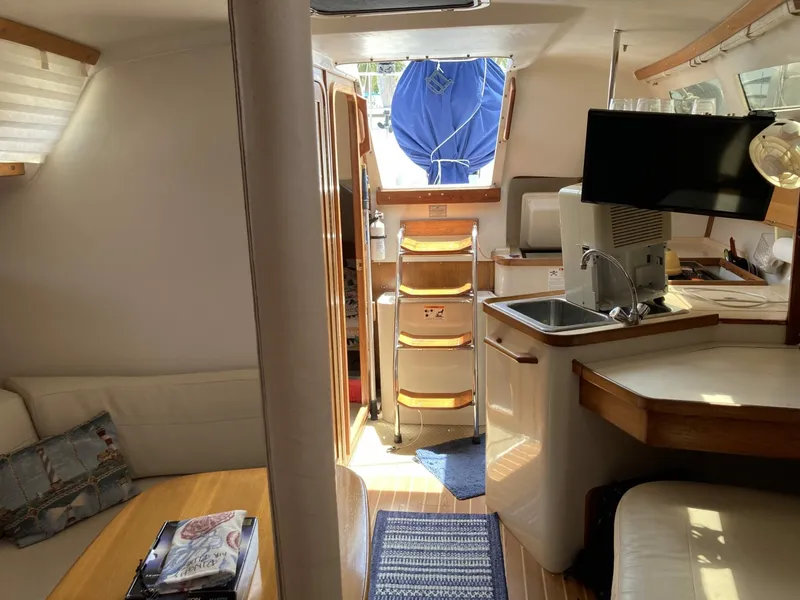 Slide: The Image of Catalina 320 2003 - 6113248