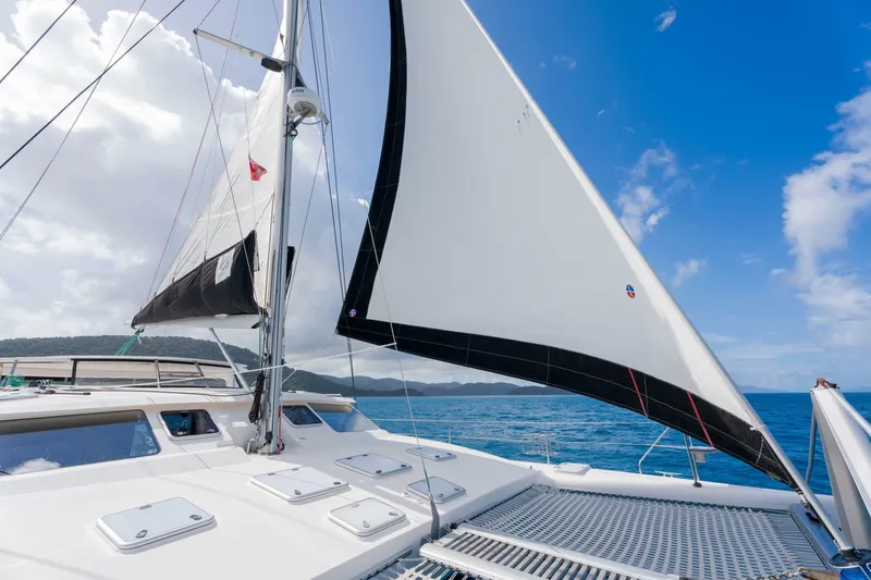Slide: The Image of Voyage 520 2011 - 6113456
