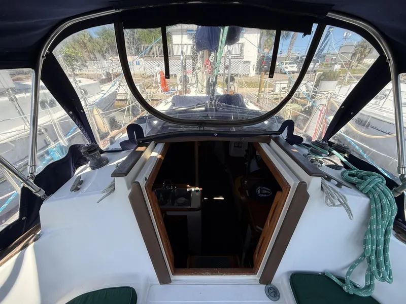 Slide: The Image of Pacific Seacraft 34 1987 - 6141957