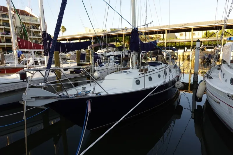 Slide: The Image of Pacific Seacraft 34 1987 - 6118068