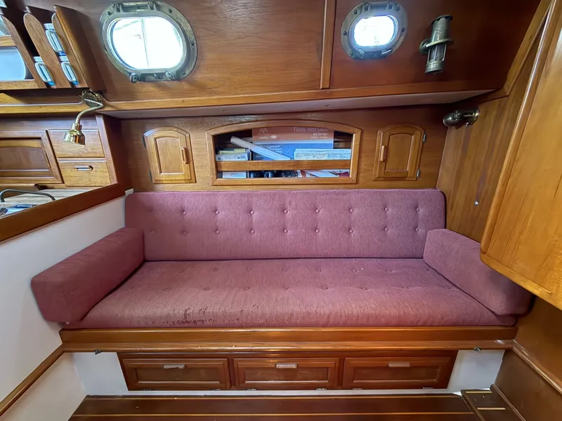 Slide: The Image of Pacific Seacraft 34 1987 - 6141966
