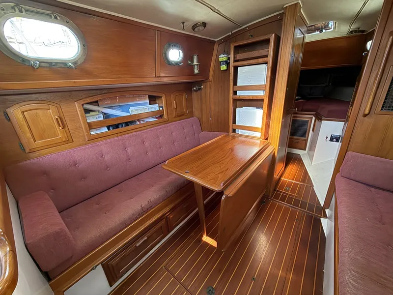 Slide: The Image of Pacific Seacraft 34 1987 - 6141997
