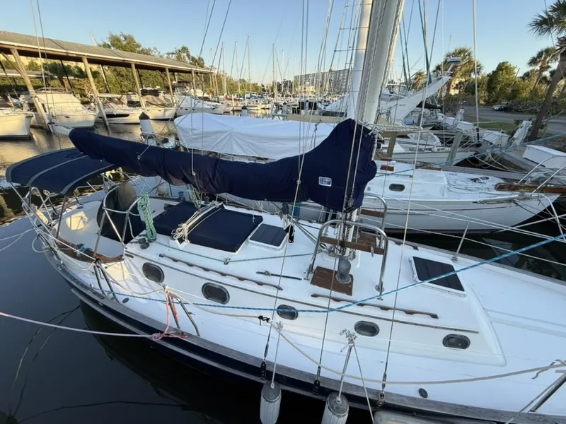 Slide: The Image of Pacific Seacraft 34 1987 - 6118069