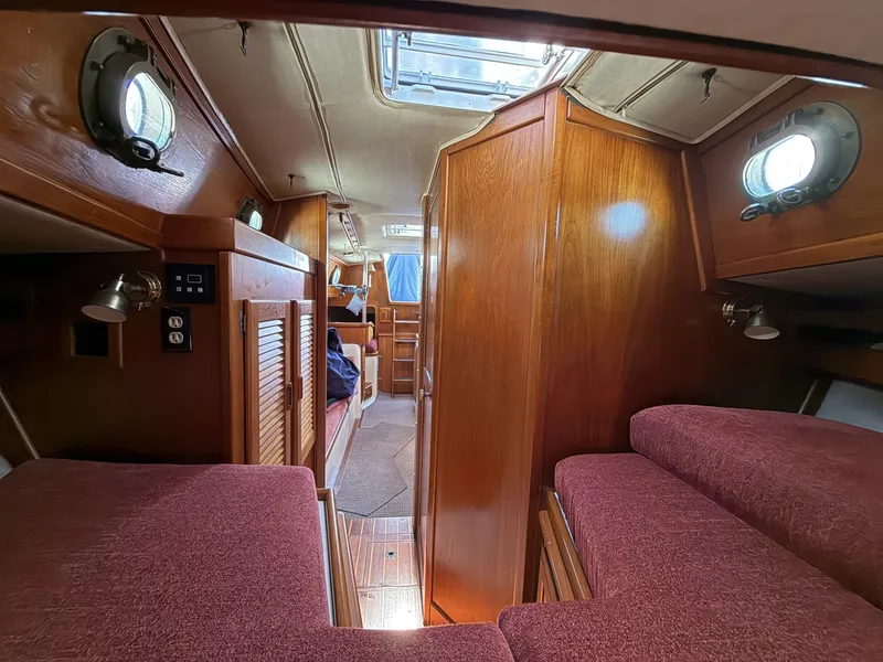 Slide: The Image of Pacific Seacraft 34 1987 - 6141961
