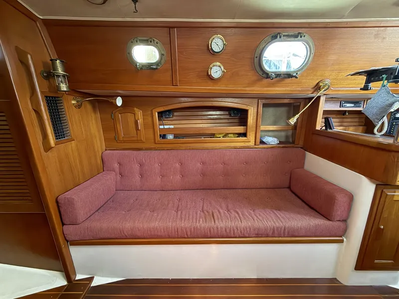 Slide: The Image of Pacific Seacraft 34 1987 - 6141978
