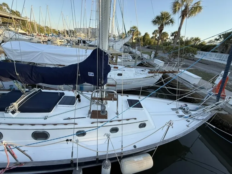 Slide: The Image of Pacific Seacraft 34 1987 - 6118070