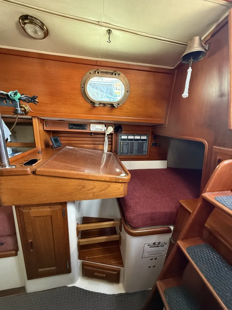 Slide: The Image of Pacific Seacraft 34 1987 - 6141963