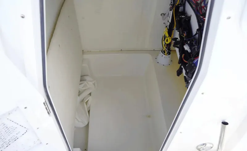 Slide: The Image of Sea Hunt BX 25 FS 2026 - 6114340