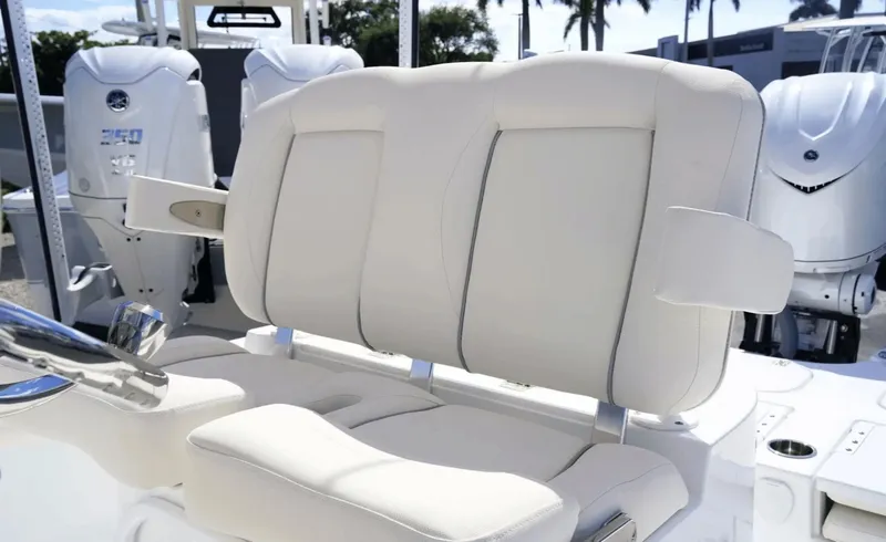 Slide: The Image of Sea Hunt BX 25 FS 2026 - 6114327