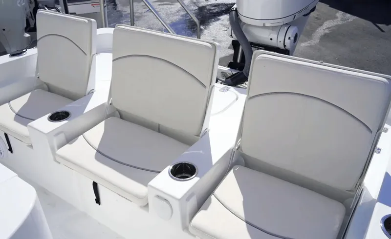 Slide: The Image of Sea Hunt BX 25 FS 2026 - 6114330