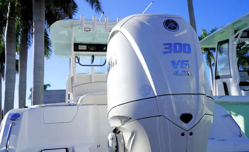 Slide: The Image of Sea Hunt Ultra 245SE 2026 - 6114613