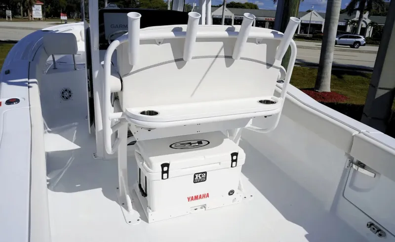 Slide: The Image of Sea Hunt Ultra 245SE 2026 - 6114616