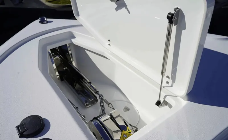 Slide: The Image of Sea Hunt Ultra 305SE 2026 - 6114662