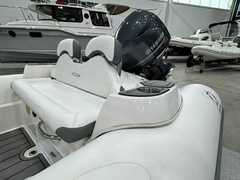 Slide: The Image of Zodiac Yachtline 440 DL NEO 2021 - 6114719