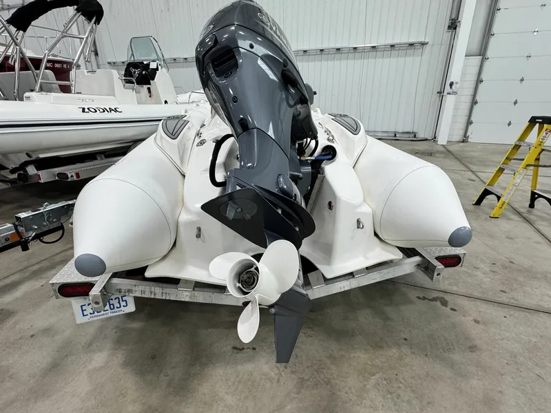 Slide: The Image of Zodiac Yachtline 440 DL NEO 2021 - 6114715