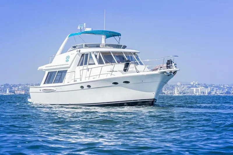 Slide: The Image of Meridian 490 Pilothouse 2004 - 6115331