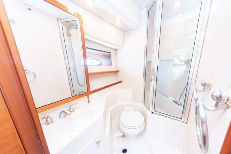 Slide: The Image of Meridian 490 Pilothouse 2004 - 7382708