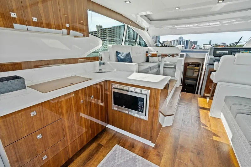 Slide: The Image of Cruisers 46 CANTIUS 2022 - 6115148