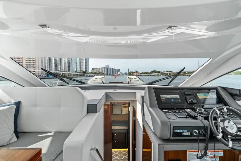 Slide: The Image of Cruisers 46 CANTIUS 2022 - 6115157