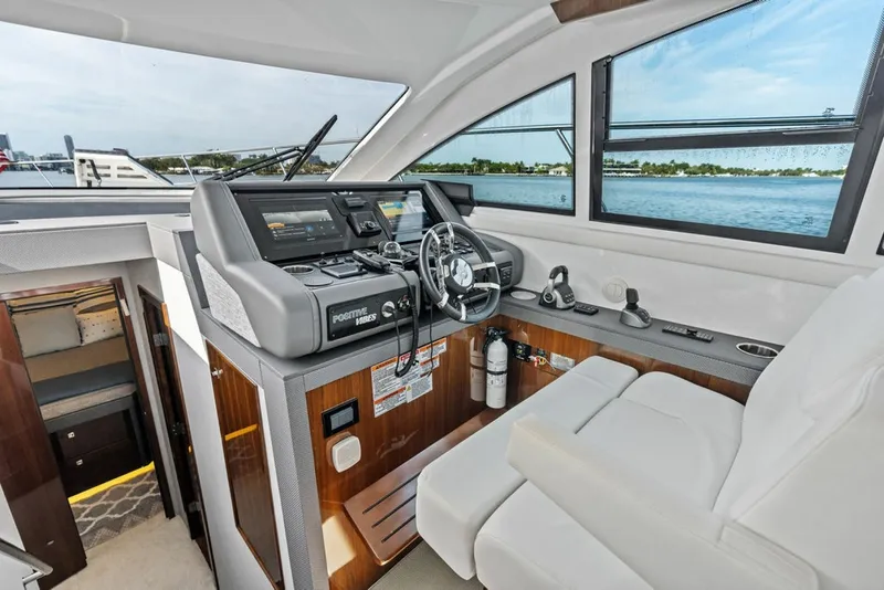 Slide: The Image of Cruisers 46 CANTIUS 2022 - 6115151