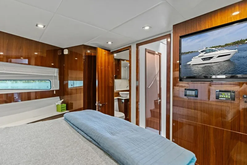 Slide: The Image of Cruisers 46 CANTIUS 2022 - 6115122