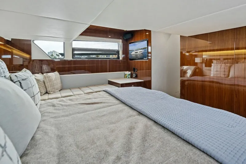 Slide: The Image of Cruisers 46 CANTIUS 2022 - 6115129