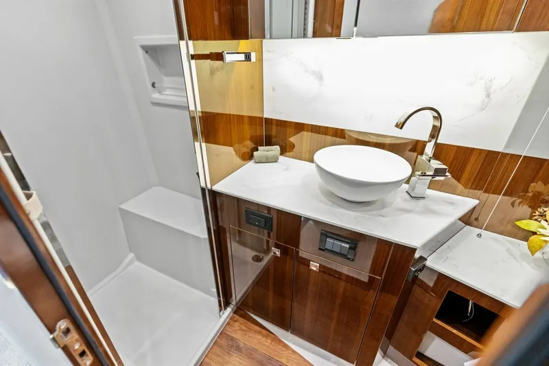 Slide: The Image of Cruisers 46 CANTIUS 2022 - 6115125