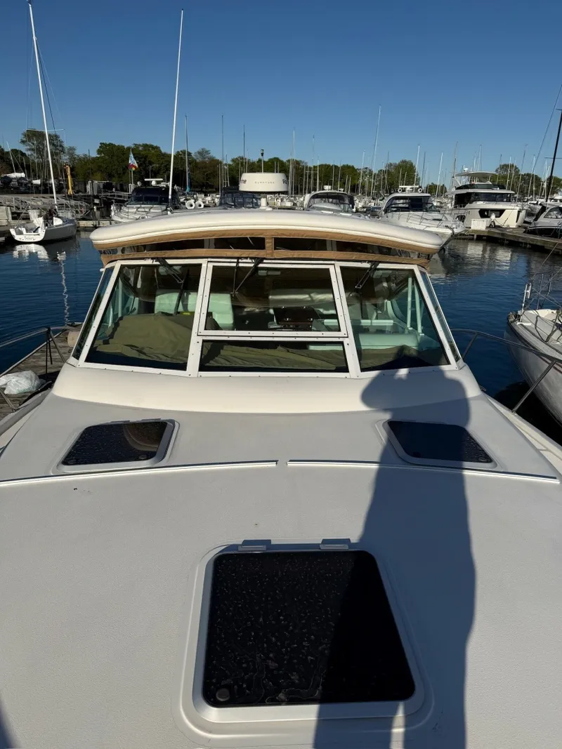 Slide: The Image of Tiara 3500 Open 2003 - 6121418