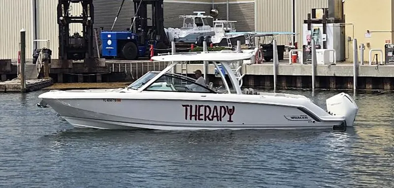Slide: The Image of Boston Whaler 320 Vantage 2022 - 6115494