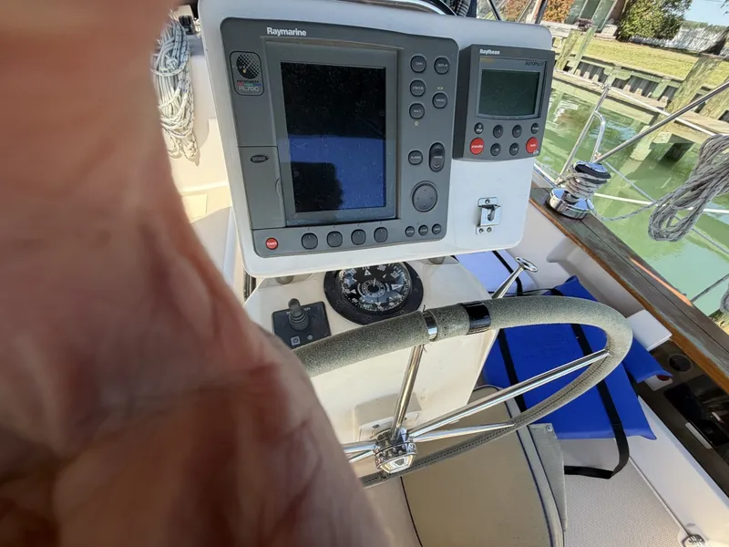 Slide: The Image of Island Packet 38 2001 - 6116122